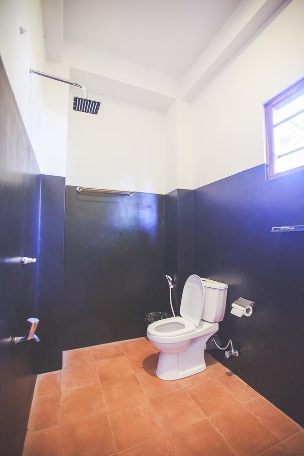 Hotel Lazies Midigama-Est Extérieur photo