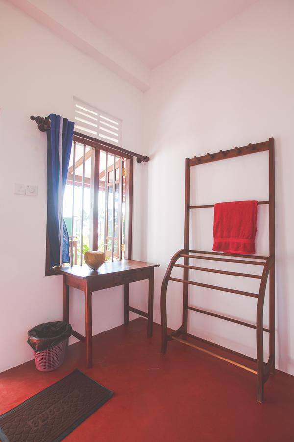 Hotel Lazies Midigama-Est Extérieur photo