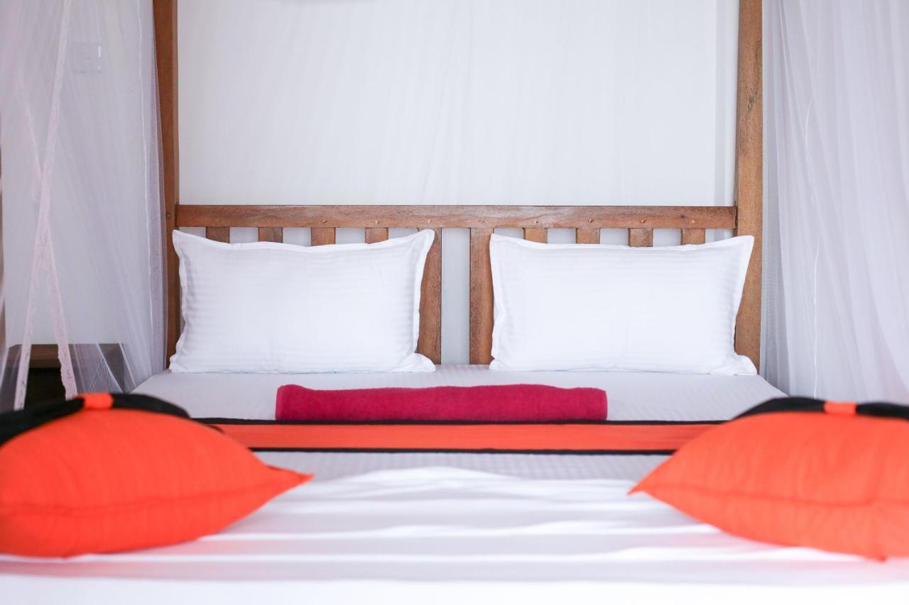 Hotel Lazies Midigama-Est Extérieur photo
